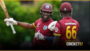 ৮ ছক্কায় ১৬ বলে ফিফটি, ডি ভিলিয়ার্সকে মনে করালেন ম্যাথু ফোর্ড