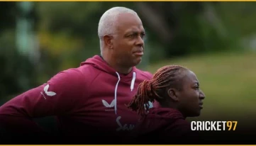 Courtney Walsh appointed as advisor to Zimbabwe Women's team