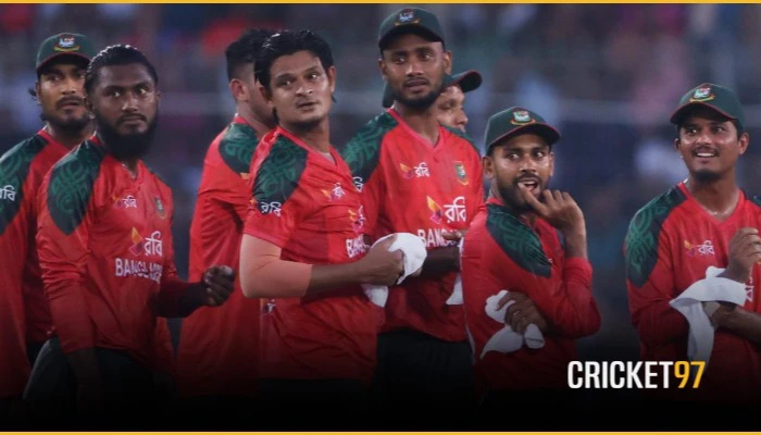 বাংলাদেশকে ‘আউটস্ট্যান্ডিং’ আখ্যা দিয়ে এশিয়া কাপের একাদশ সাজালেন আকাশ চোপড়া
