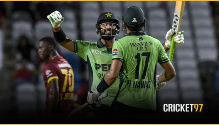 অভিষেক ম্যাচেই পাকিস্তানকে জিতিয়ে আসলেন হাসান নওয়াজ