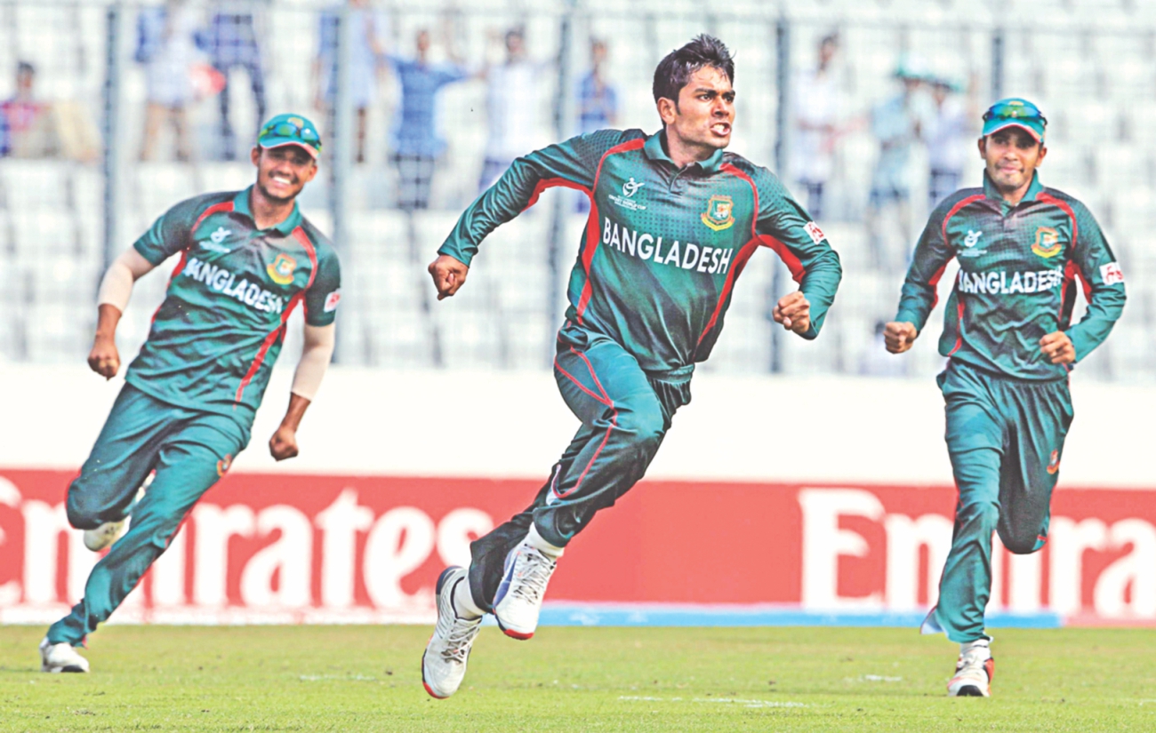 মিরাজের প্রথম শিকার কুশল মেন্ডিস