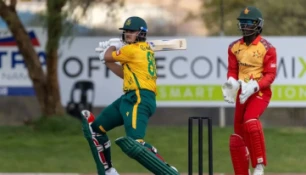 জিম্বাবুয়েকে ৪৩ রানে হারিয়ে দক্ষিণ আফ্রিকার জয়