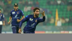 স্থানীয় খেলোয়াড় হিসেবে নটিংহ্যামশায়ারে আমির