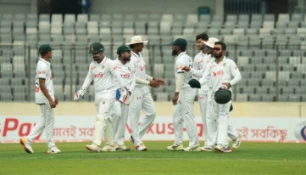 মুল্ডার ও রিকেলটনের সেঞ্চুরিতে অস্ট্রেলিয়াকে ২৮৮ রানের লক্ষ্য দিল দক্ষিণ আফ্রিকা