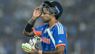 কলকাতায় ফয়সালা, শেষ চারের স্বপ্নে চোখ ভারতীয়দের