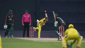 শরিফুলের ৬ উইকেটেও রক্ষা হলো না, ১ উইকেটে জিতল অস্ট্রেলিয়া