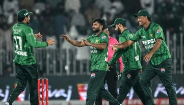 অধিনায়ক ফারহানের তাণ্ডবে শ্রীলঙ্কাকে হারিয়ে পাকিস্তানের জয়