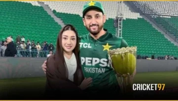 হারের চাপের সঙ্গে অনলাইন ঝড়, সেমিফাইনাল সমীকরণে চাপে পাকিস্তান