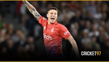 ম্যাচে বাজি ধরে এবার নিষিদ্ধ হলেন ইংলিশ পেসার ব্রাইডন কার্স