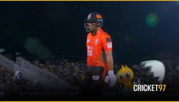 ৬ মাসের বেশি সময় পর খেলতে নেমে সাকিবের গোল্ডেন ডাক