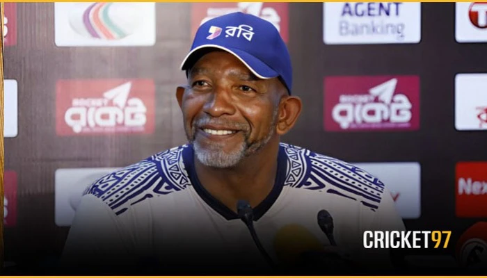 এখনই হতাশ না সিমন্স, সকালে দ্রুত অলআউট করতে চান প্রোটিয়াদের