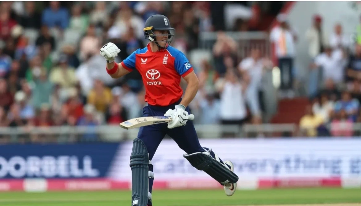England Seal Thrilling Four-Wicket Win at Old Trafford