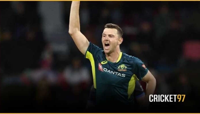 চোটের কারণে বিশ্বকাপ থেকে ছিটকে গেলেন হ্যাজলউড