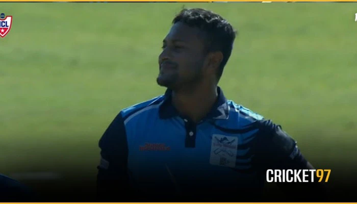 ব্যাটে-বলে ব্যর্থ অধিনায়ক সাকিব, হেরেছে তার দল