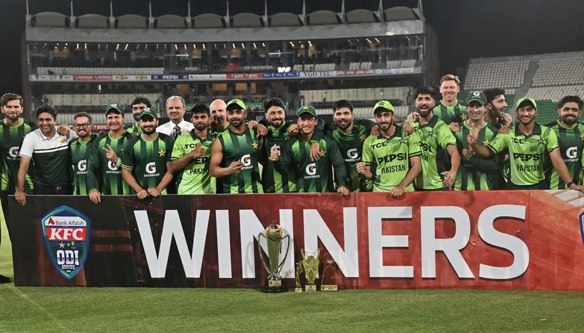 Pakistan Crush Australia to Clinch ODI Series