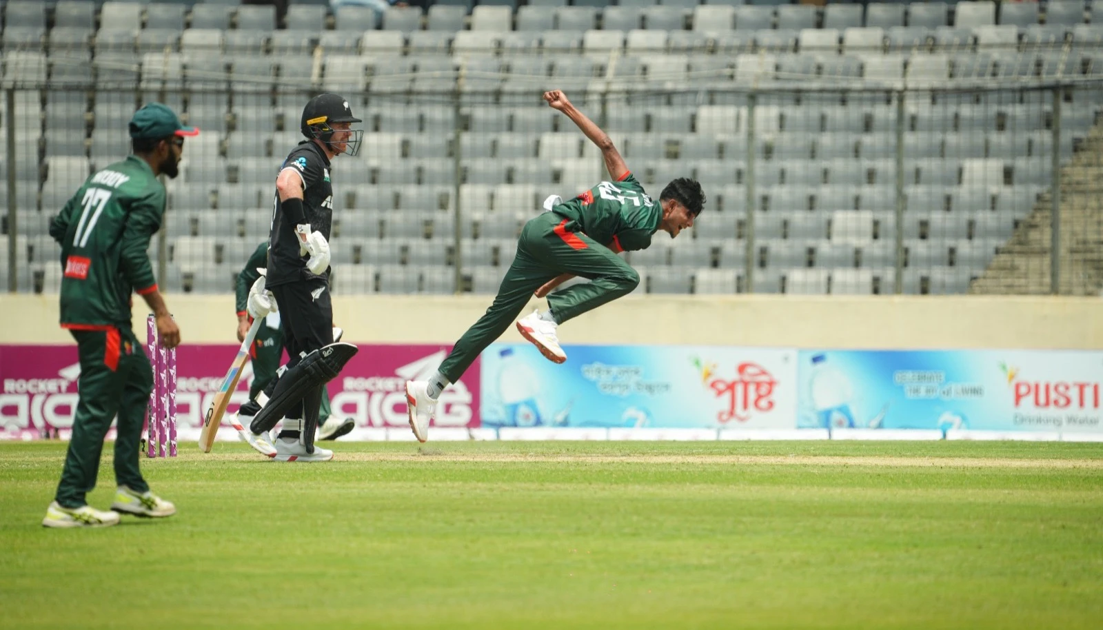 Nahid Ranas fiery spell halts New Zealand at 198.