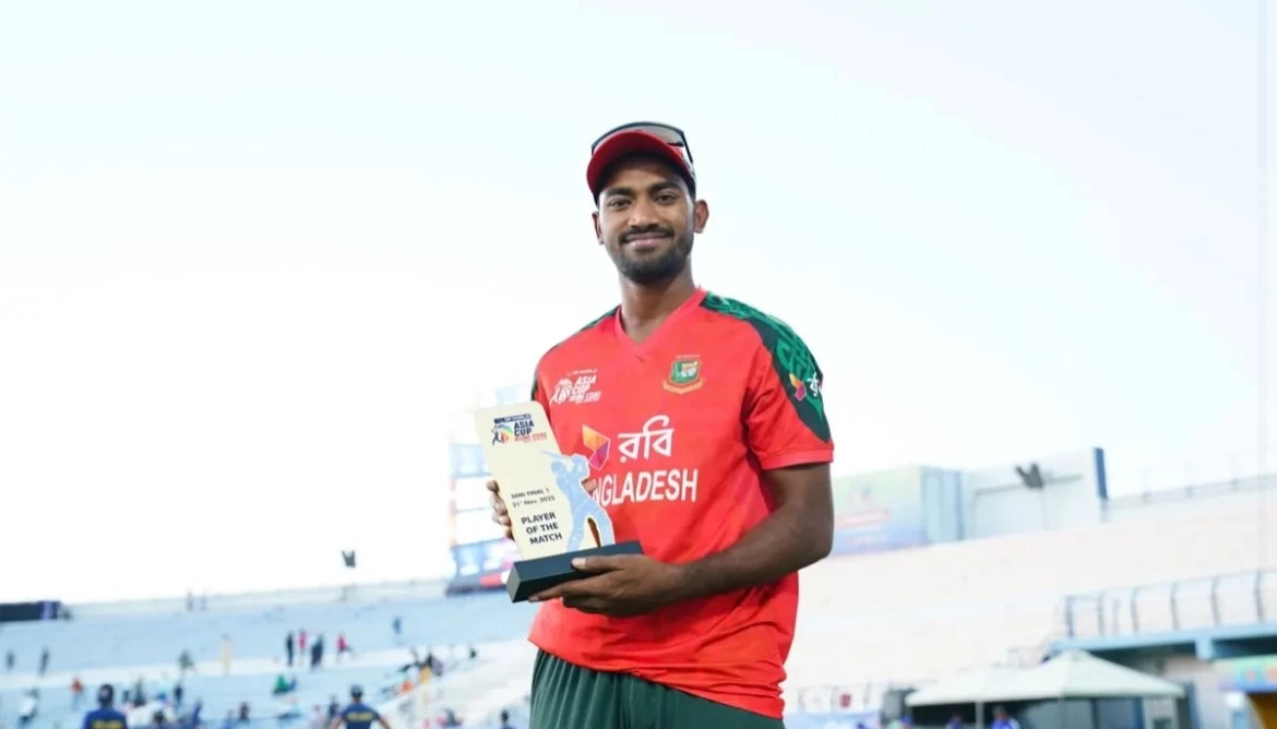 Return After 30 Months Turns Tough as Ripon Goes Wicketless and Expensive